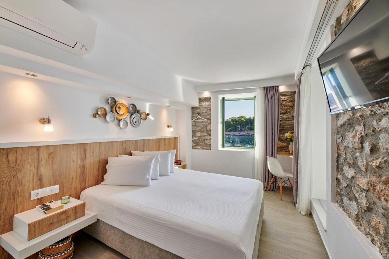 The Water Apart otel İskados Dış mekan fotoğraf